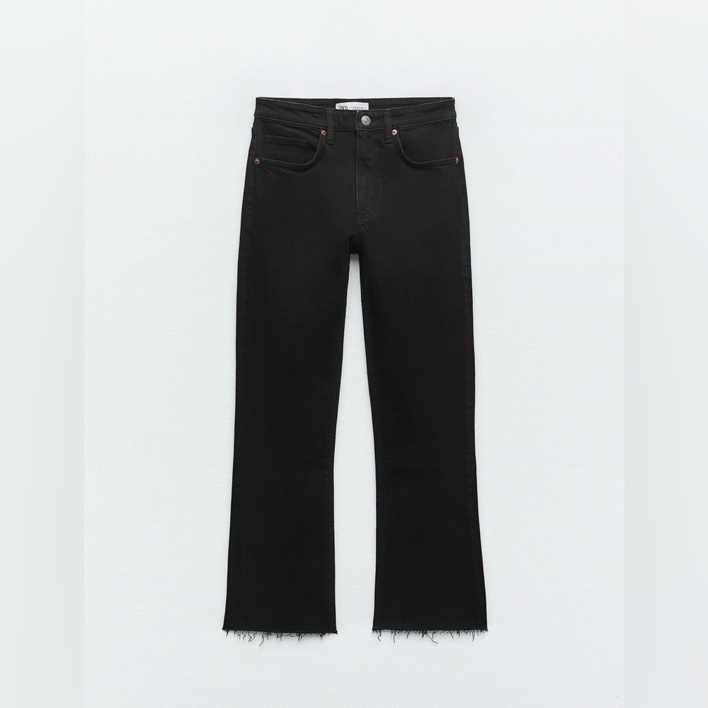 Zara TRF Mid-Rise Cropped Jeans